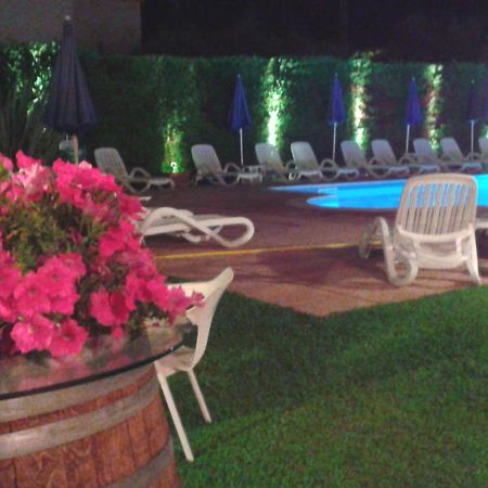 Hotel Fornaci Пескьера-дель-Гарда Экстерьер фото