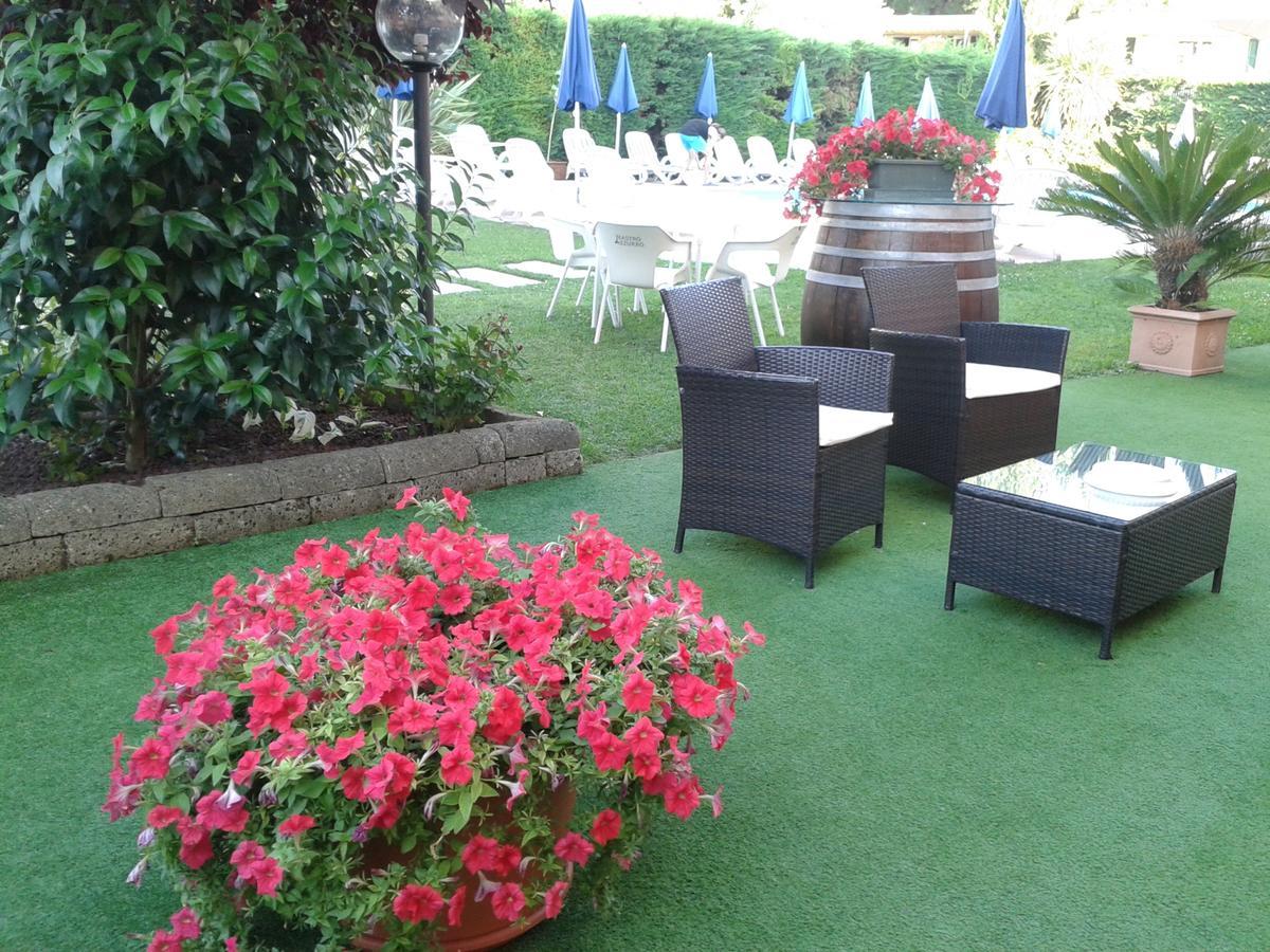 Hotel Fornaci Пескьера-дель-Гарда Экстерьер фото