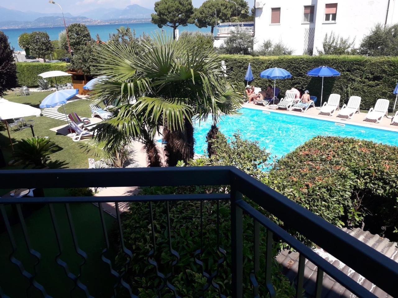 Hotel Fornaci Пескьера-дель-Гарда Экстерьер фото